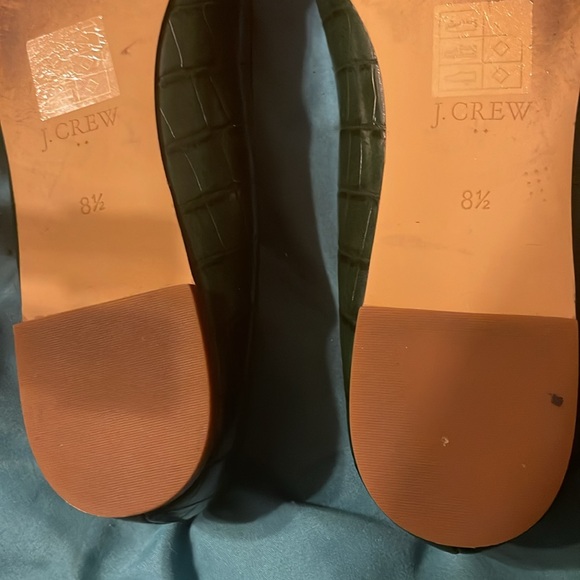 COPY - I Crew green flats side 8 1/2 in good condition only worn once - Picture 4 of 4